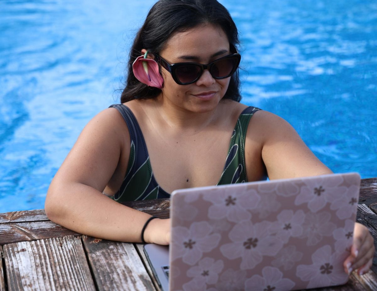 Alexa planning strategy on her laptop